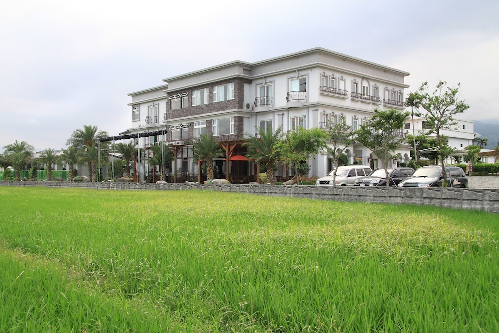 Spring Fountain Hotel 4/42