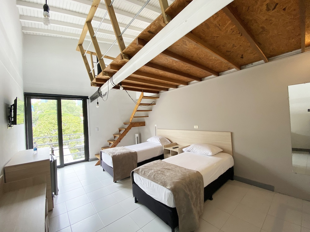 Ayenda 1224 Pixel House 26/53