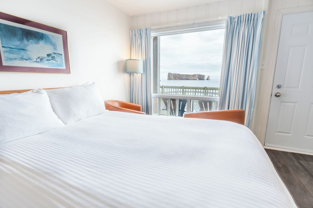 Signature, Rock, 2 Double Beds, with View