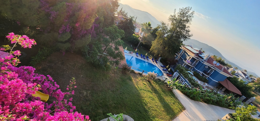 Antas Deluxe Apartments 59/69