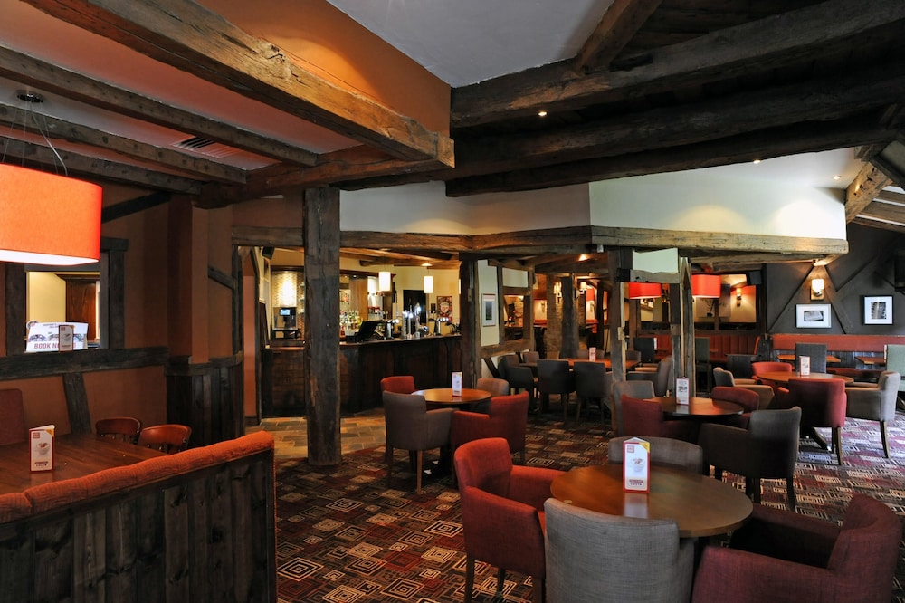 Premier Inn Manchester (Hyde) 25/32