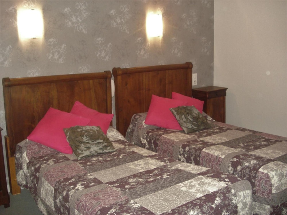 L AUBERGE AUX PORTES DE CONQUES 24/29