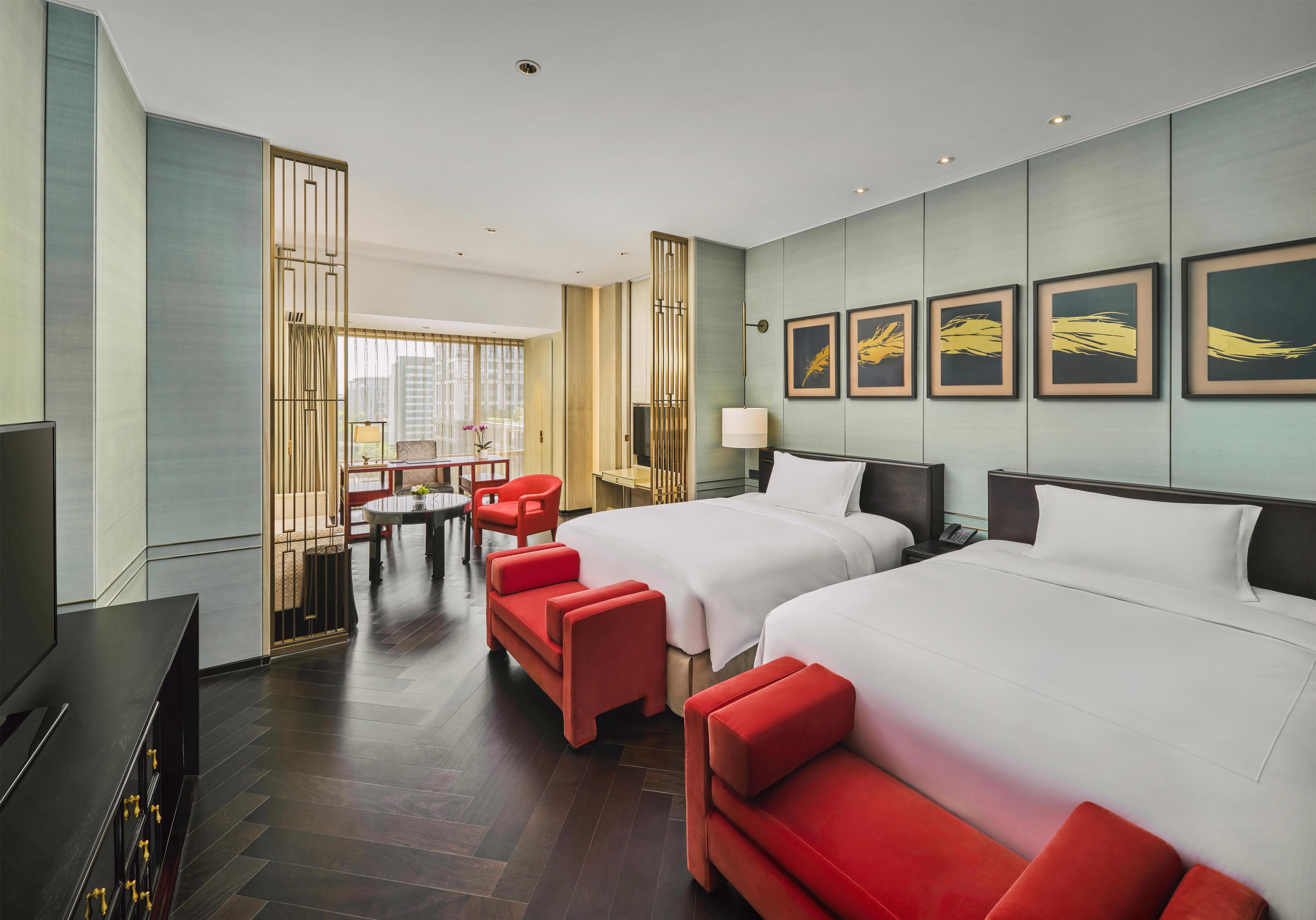 PREMIER, 2 QUEEN BEDS
