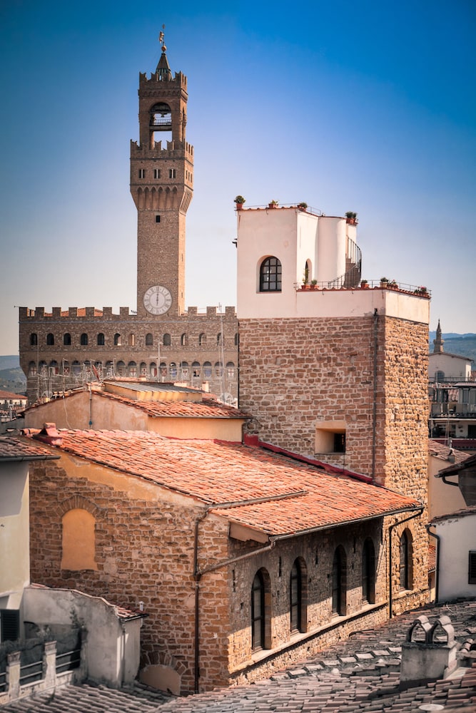 Hotel Torre Guelfa 37/46