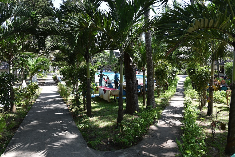 KILIFI BAY BEACH RESORT 17/50