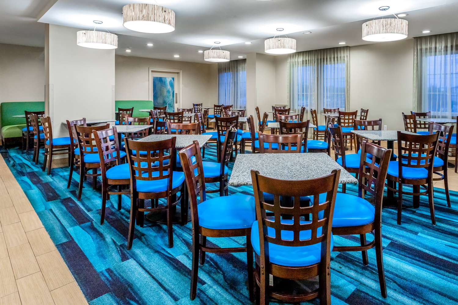 La Quinta Inn And Suites By Wyndham Ocean City 32/49