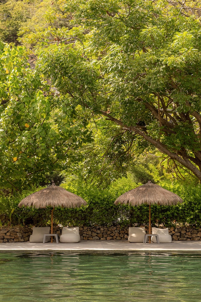 Menjaga Bay Resort Komodo 33/40