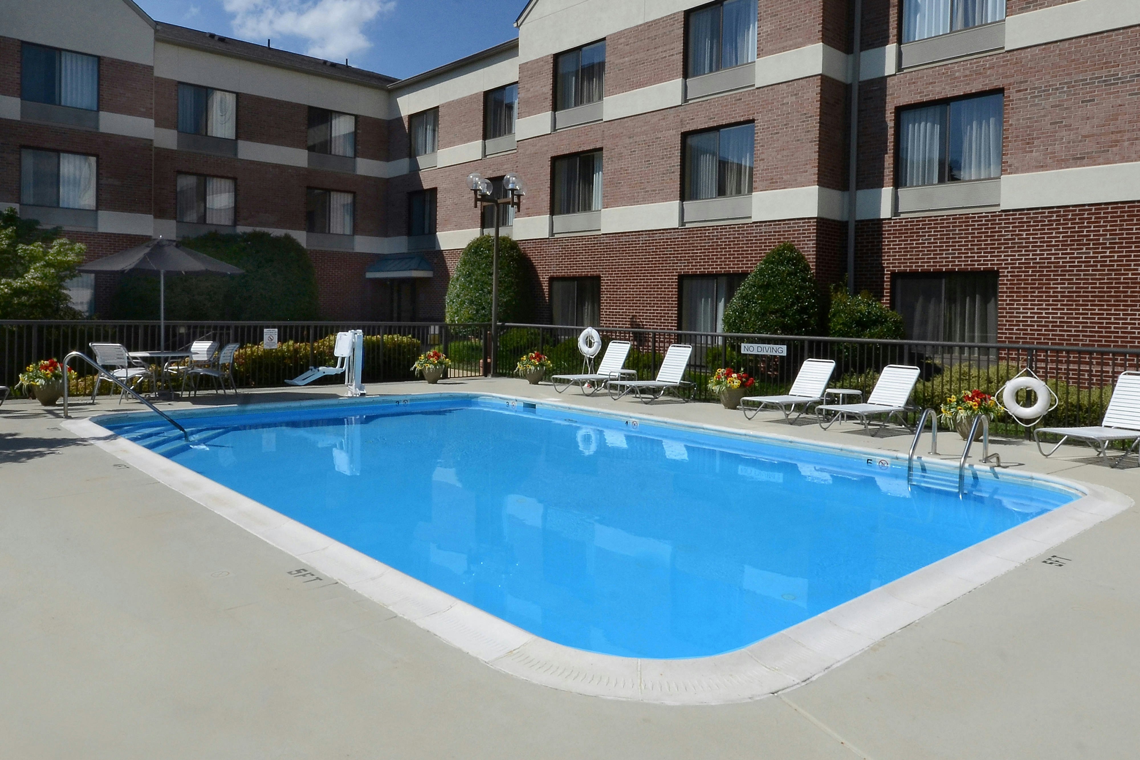 Fairfield Inn Suites By Marriott Charlottesville North 12/12