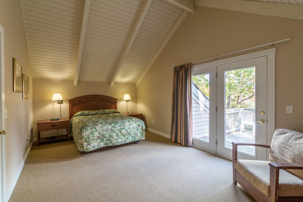 Mountain Villa With Waterpark, Golf, Skiing, Wine Tour Access and More! Massanuttens Shenandoah Vil 14/49
