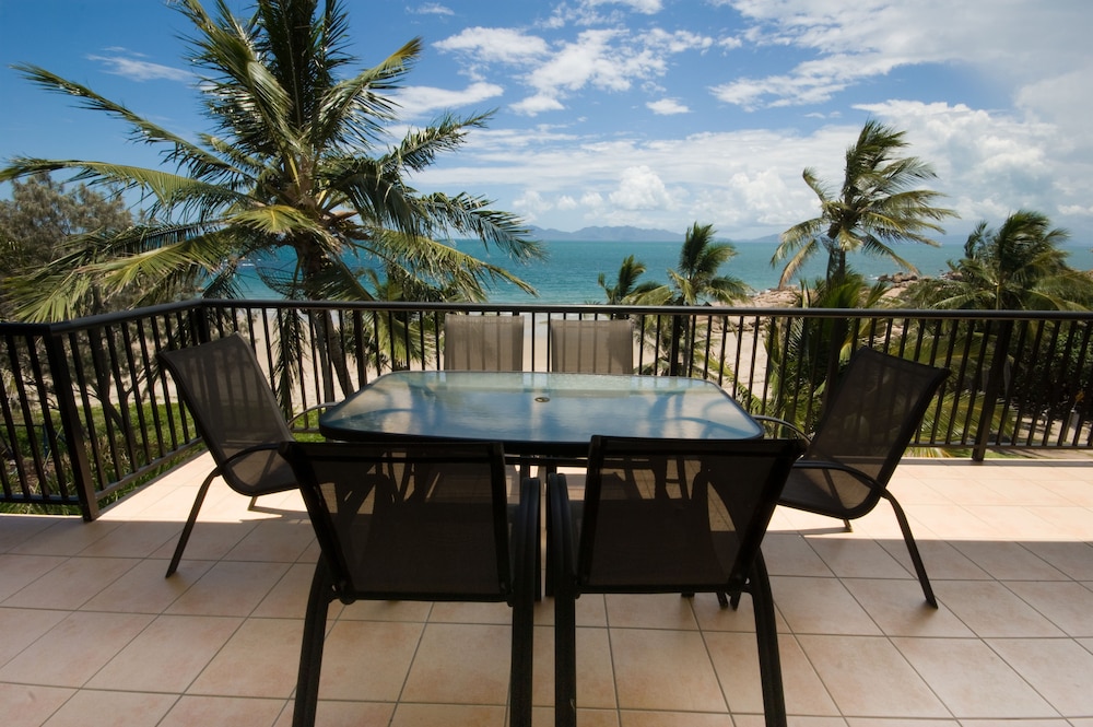 Rose Bay Resort 56/70