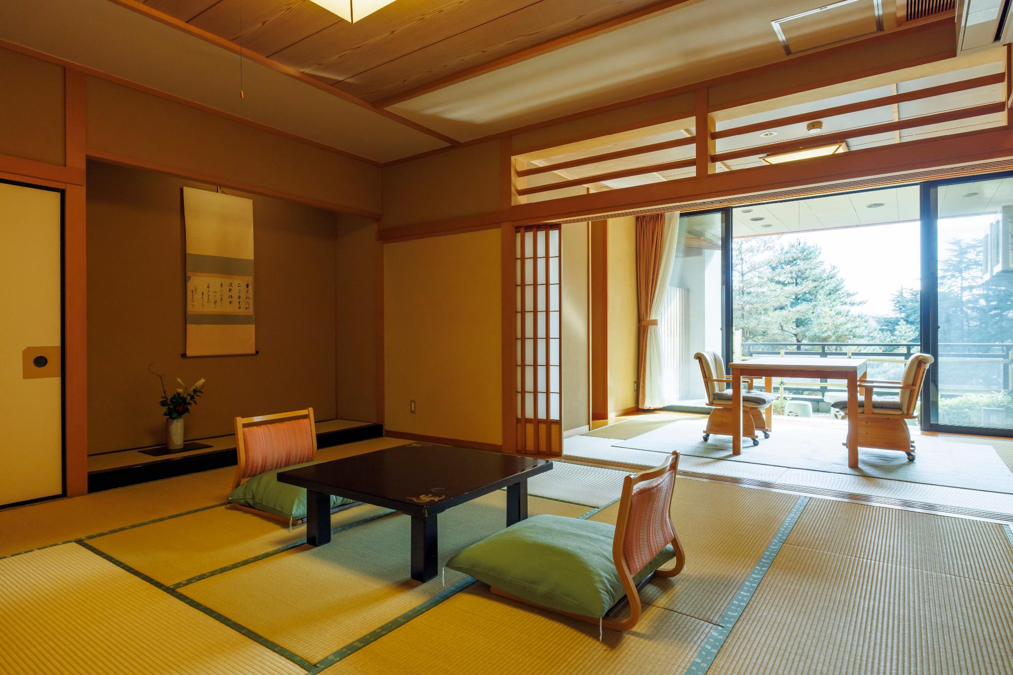 Japanese, Superior, 6 Futon Beds, Outdoor Bath