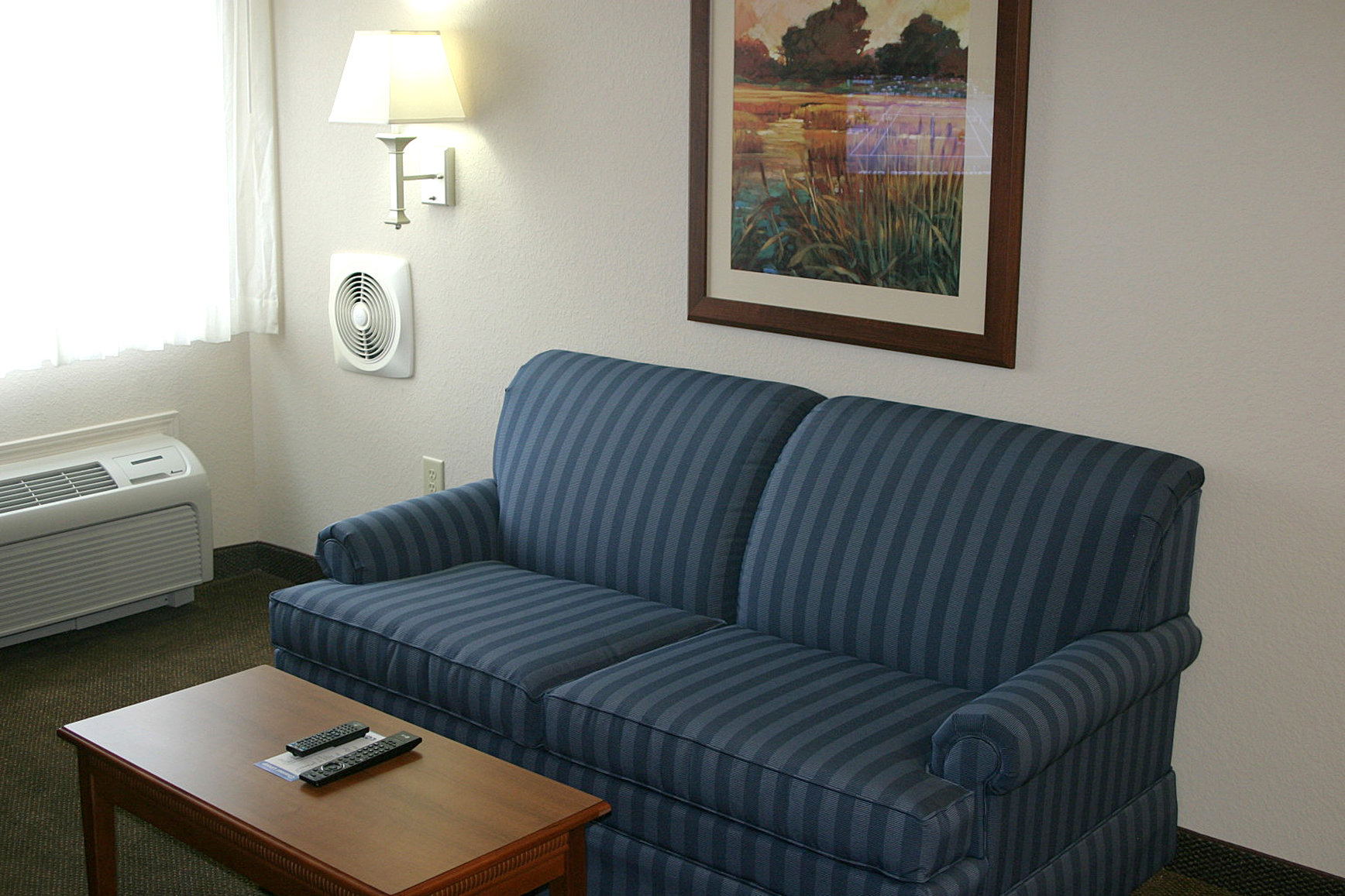 Candlewood Suites Macon 41/70
