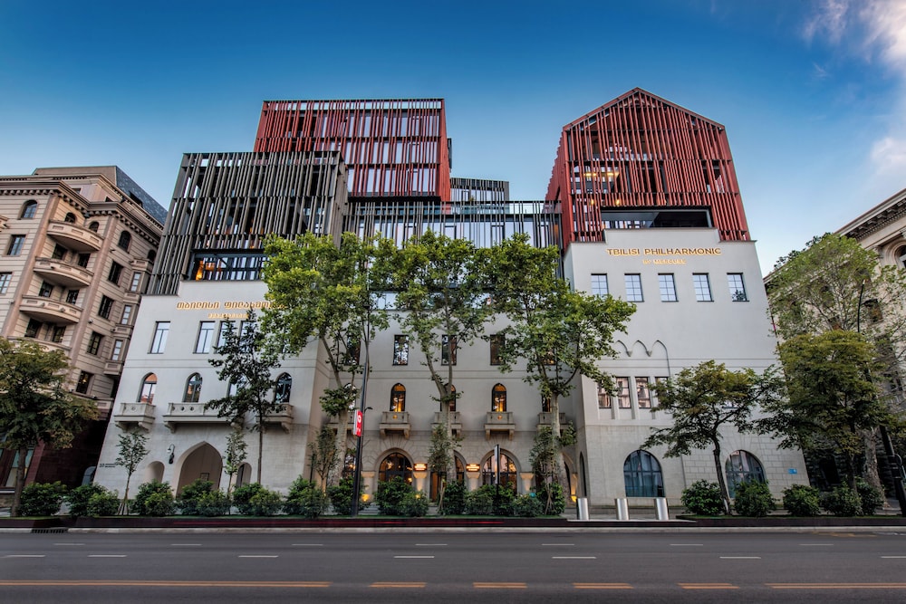 Tbilisi Philharmonic by Mercure Hotel 44/48