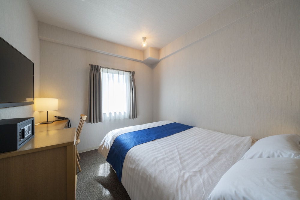 ROOM, SINGLE, DOUBLE BED