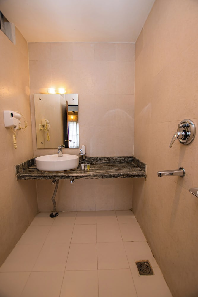 Pokhara Boutique Hotel 50/50