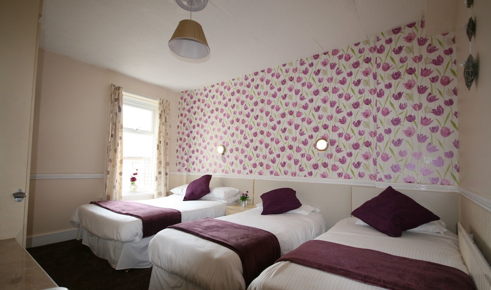 Blenheim Mount Hotel 12/50