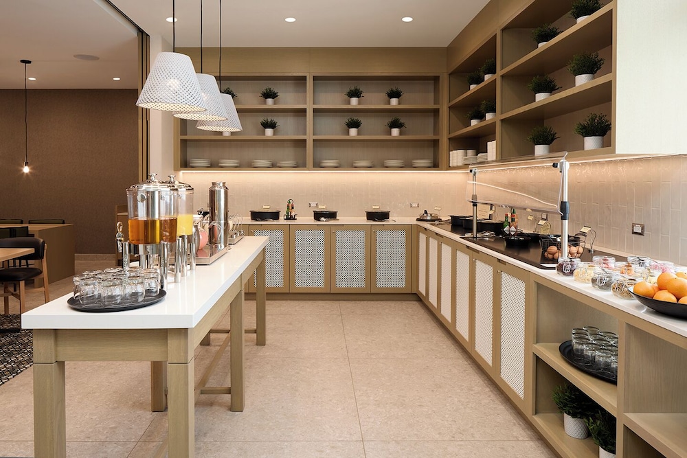 Hyatt Place Montreal Airport 22/50