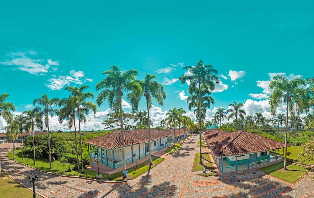 Decameron Las Heliconias All Inclusive 38/49