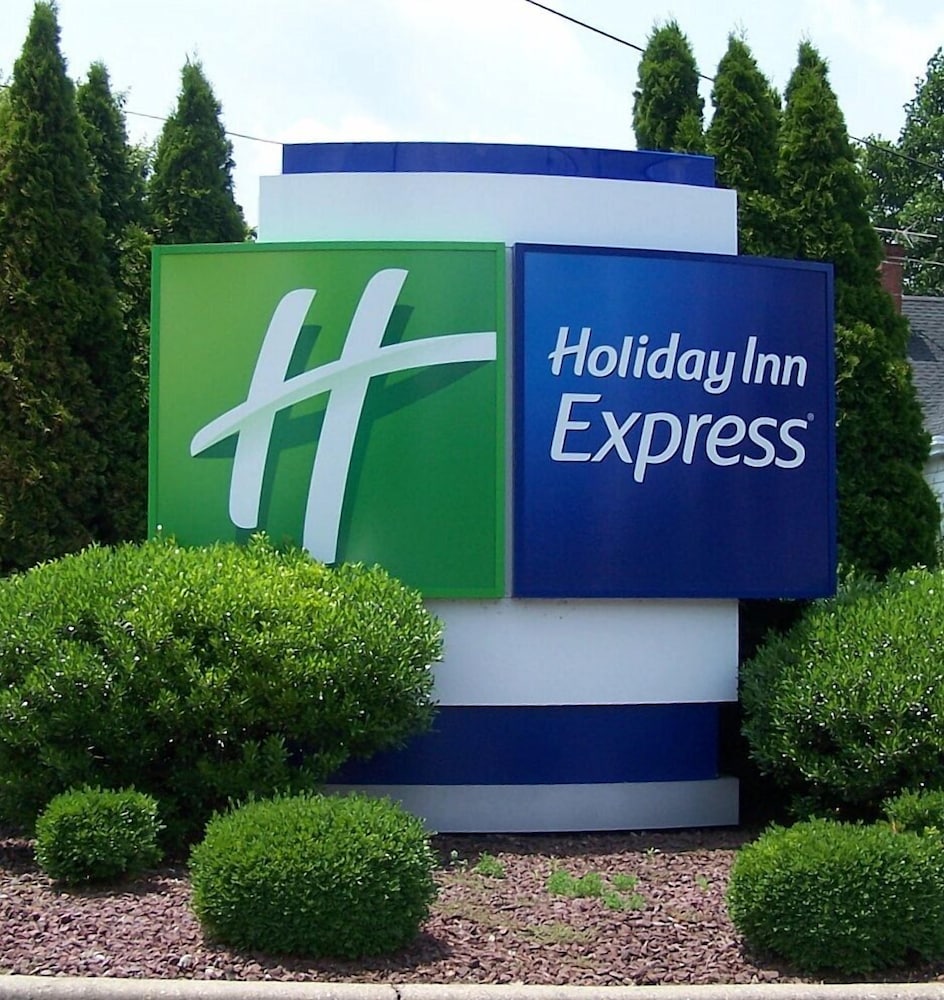 Holiday Inn Express New Albany - Louisville NW 4/50