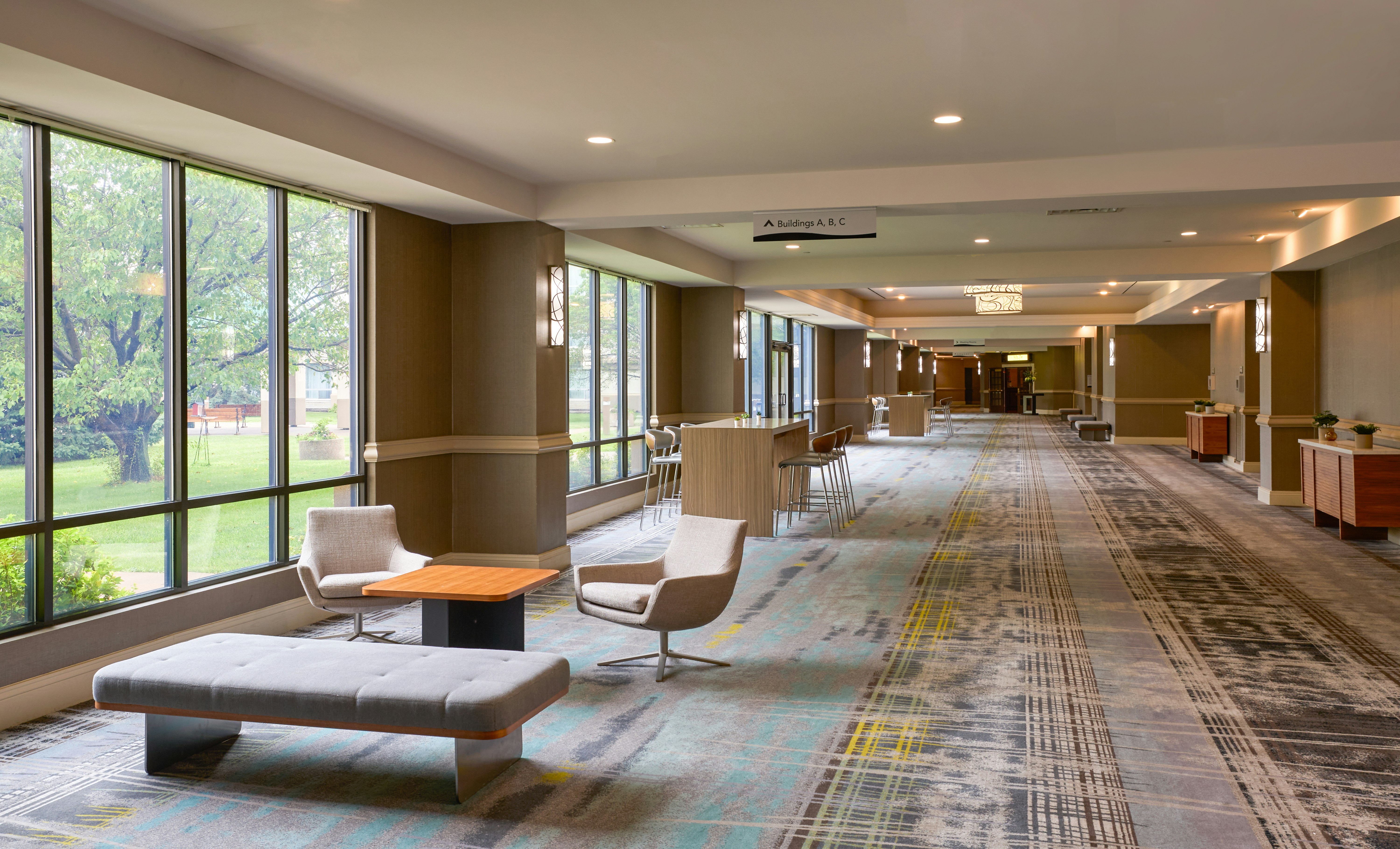 DoubleTree by Hilton Minneapolis Airport 17/35