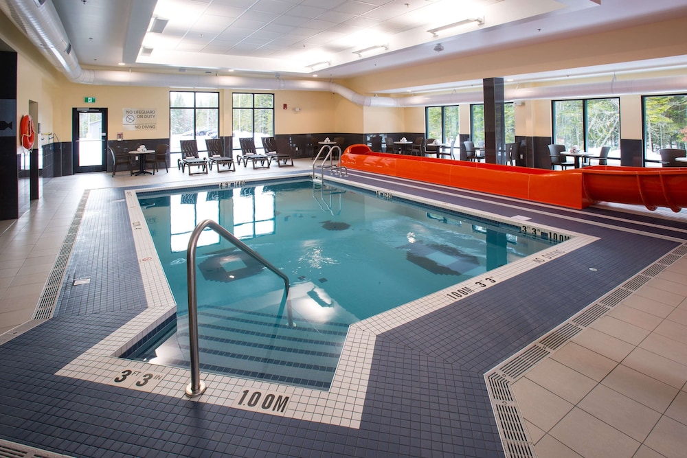 swimming pool spa