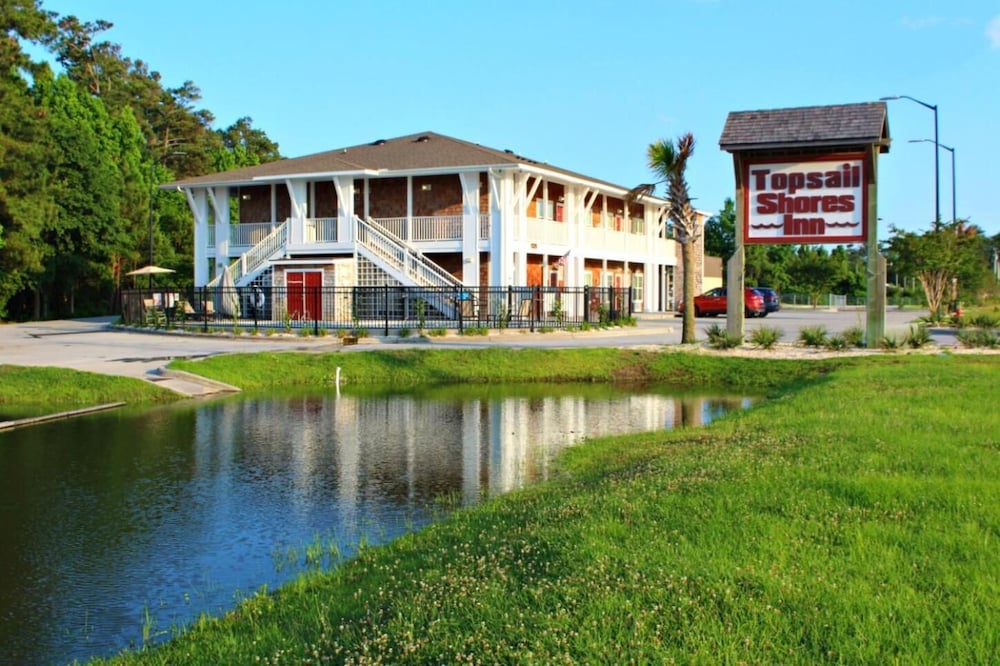 Topsail Shores Inn 56/67