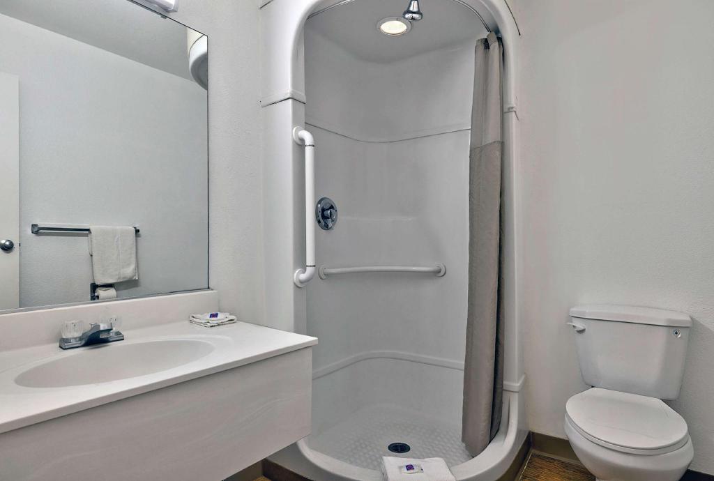 2 Full Beds - Non-Smoking، Motel6 Alamogordo, NM 10/10