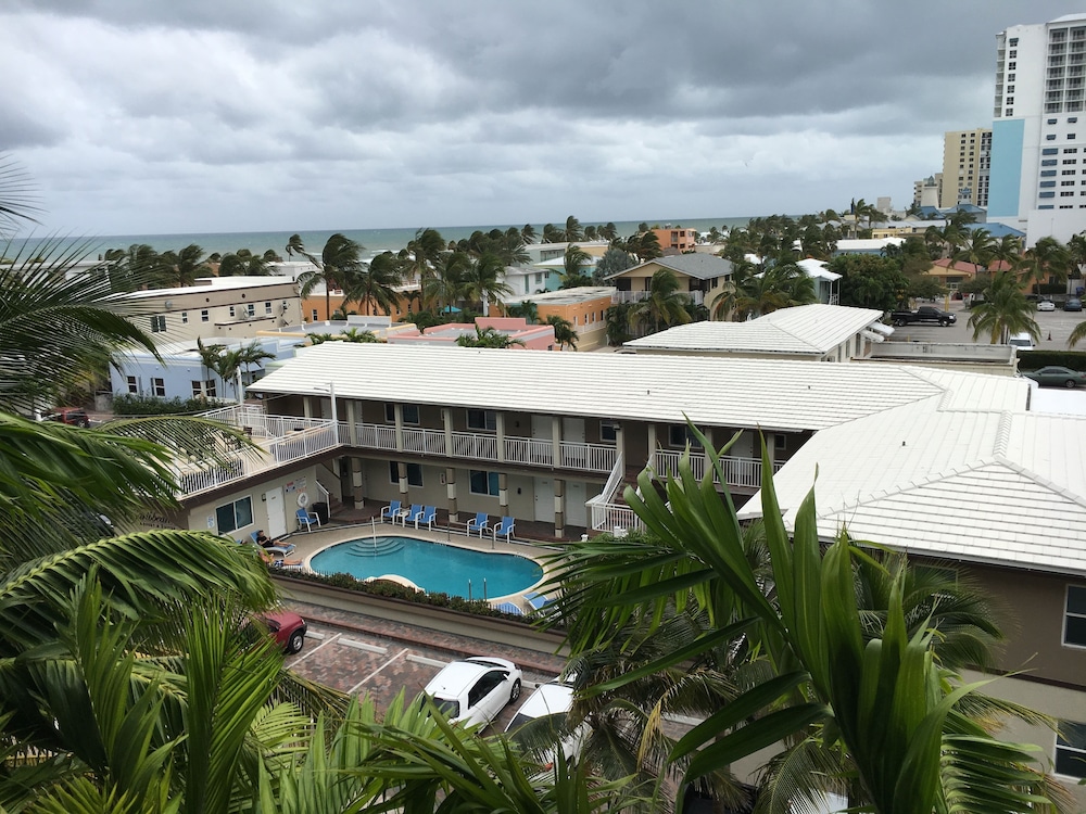 Caribbean Resort Suites photo5