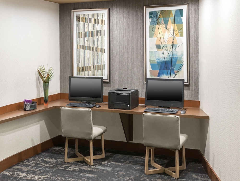 Hyatt Place Jacksonville Airport 39/45