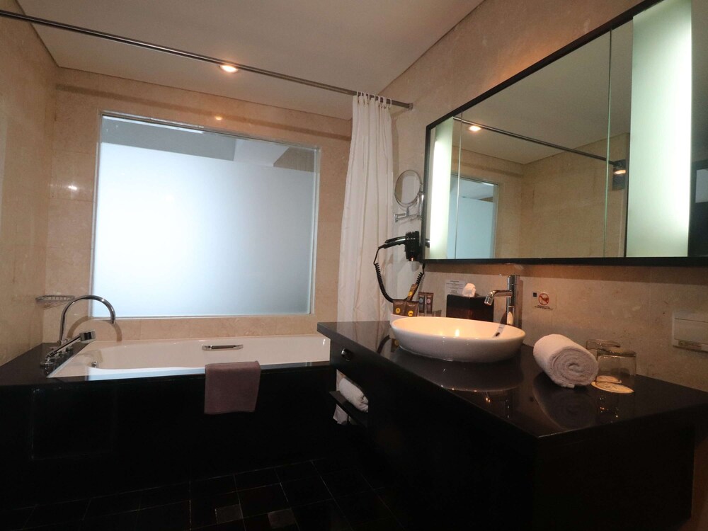 NOVOTEL BALIKPAPAN 51/74