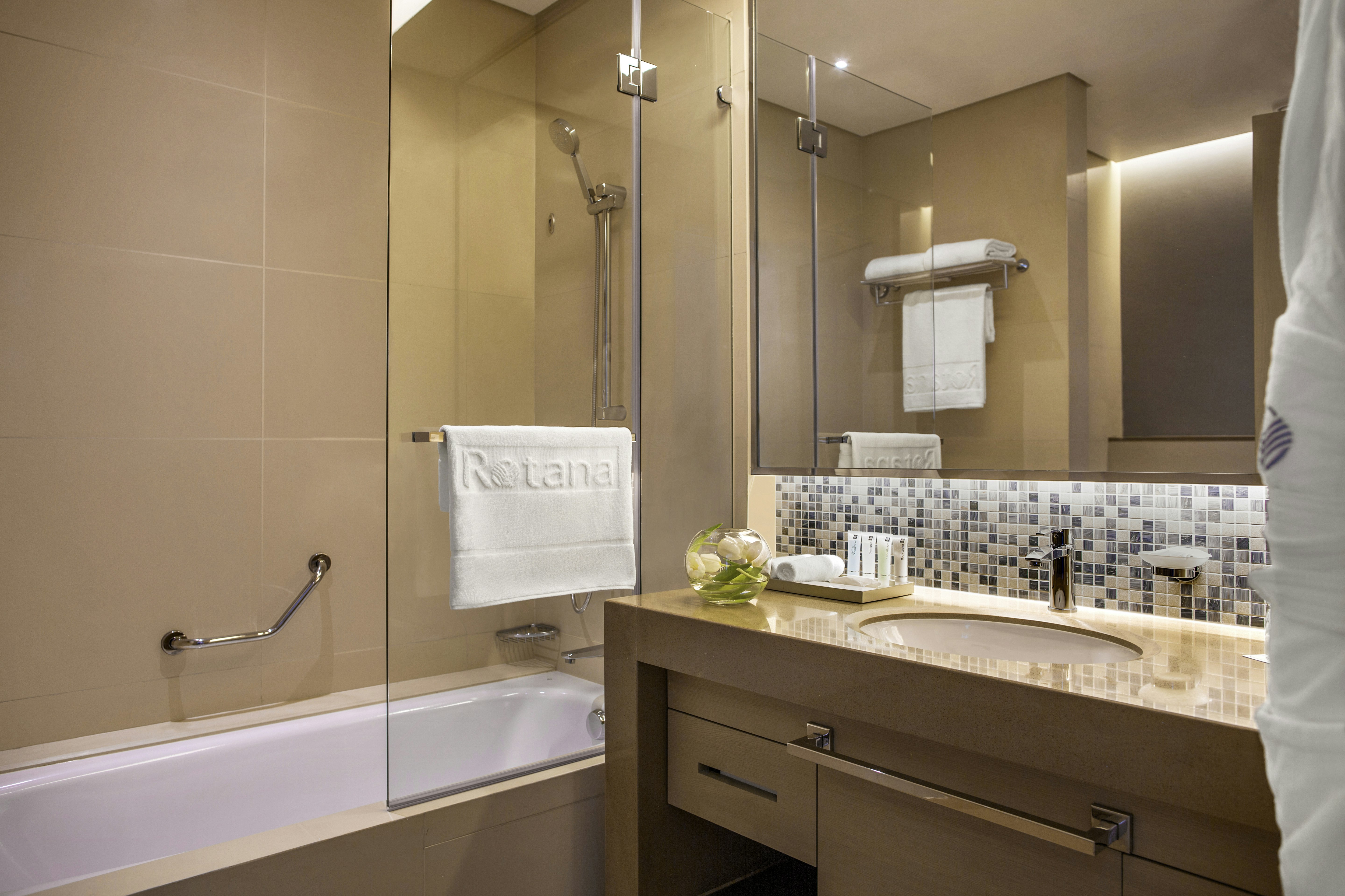 Downtown Rotana 49/50