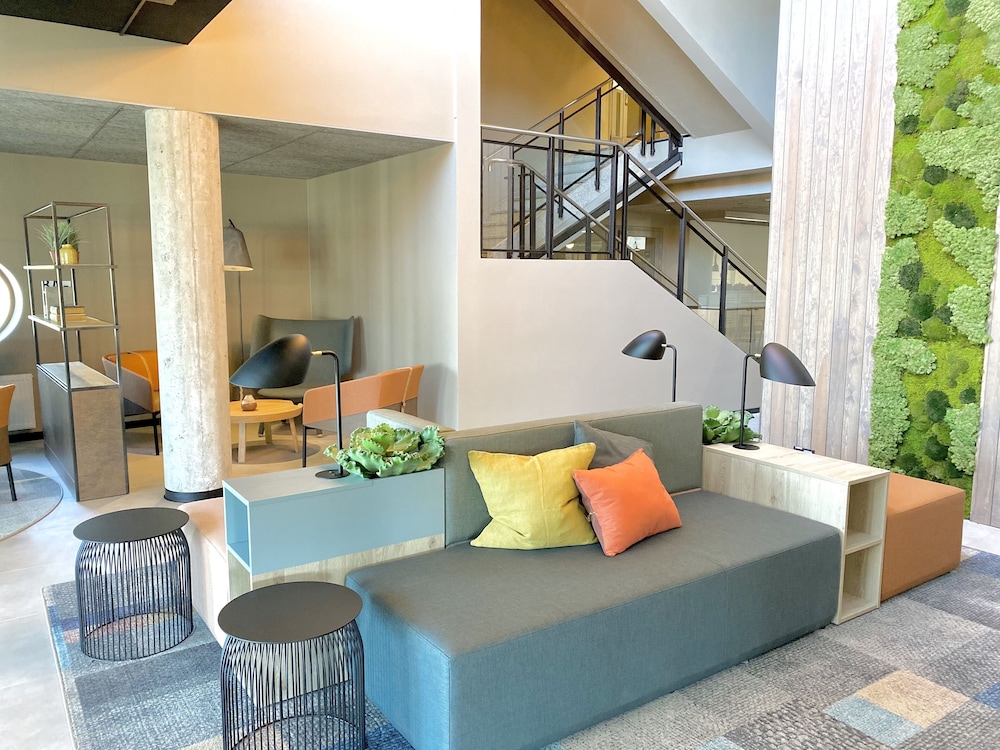 Pilot Airport Hotel 40/66