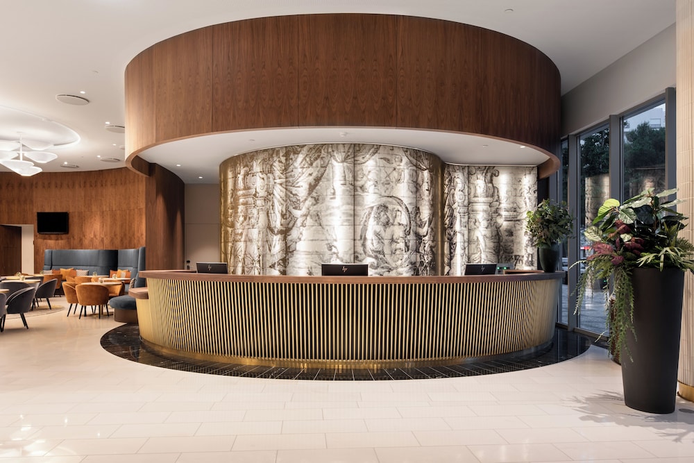 Eurostars Universal Lisboa 7/70