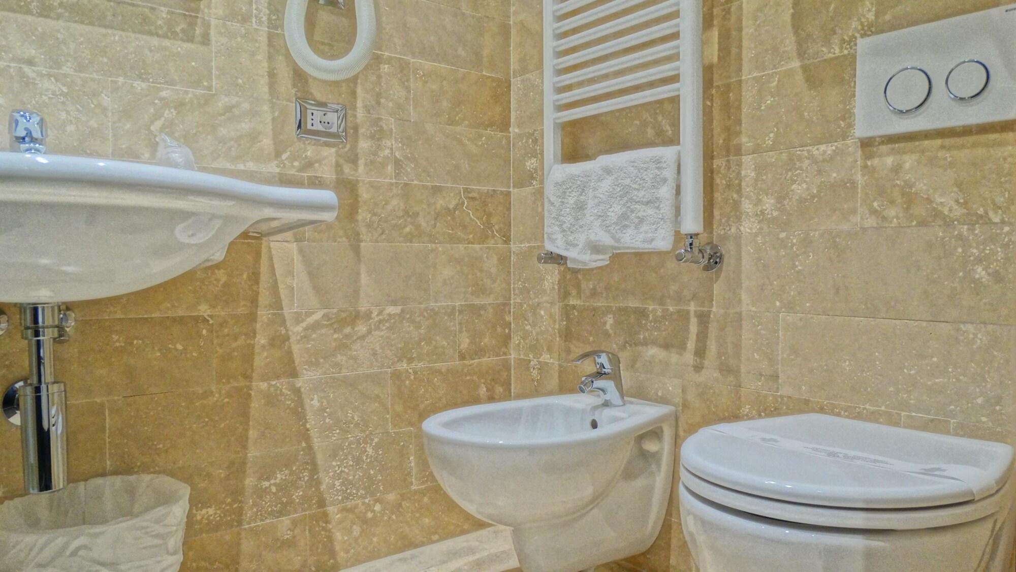 جناح جونيور