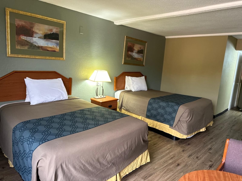 Rodeway Inn Stone Mountain 29/64