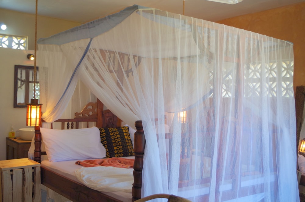 Mbuyuni Beach Village 24/83
