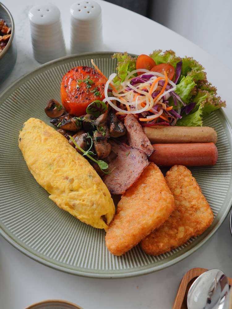 Sheraton Jakarta Soekarno Hatta Airport 38/68