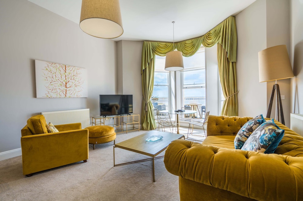 Astor House 19/50