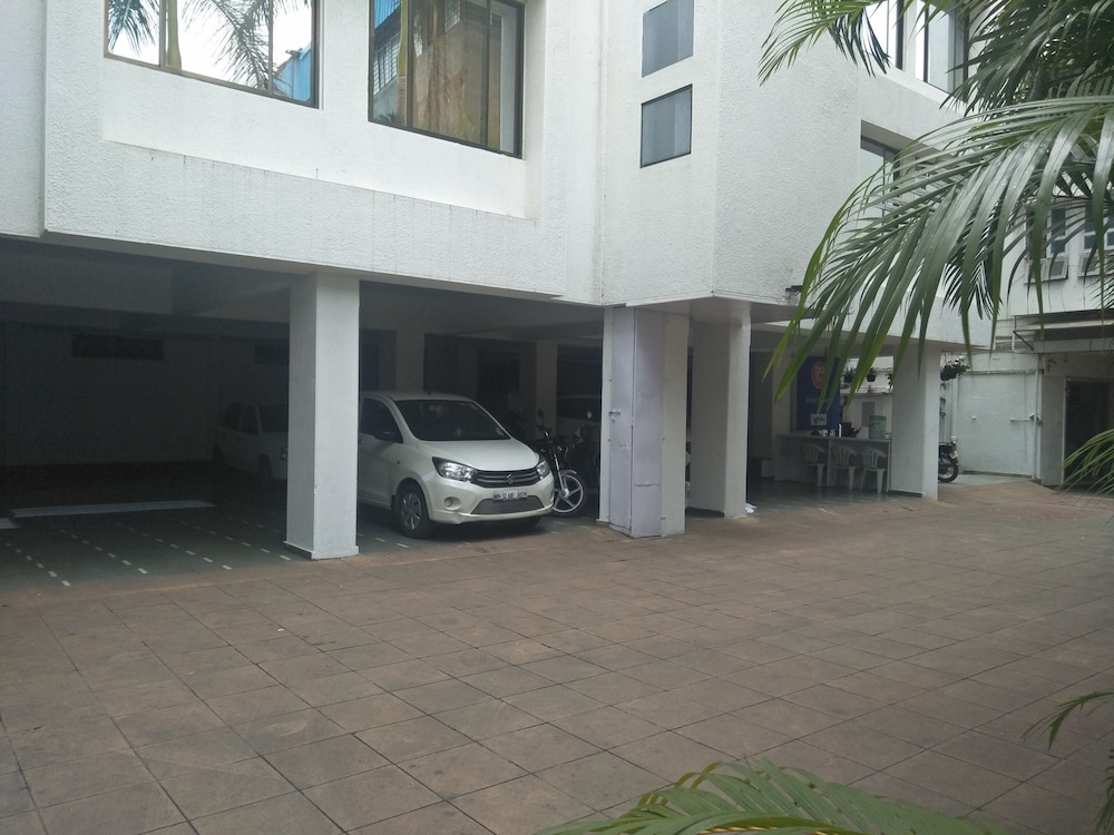 Hotel Basera 13/18