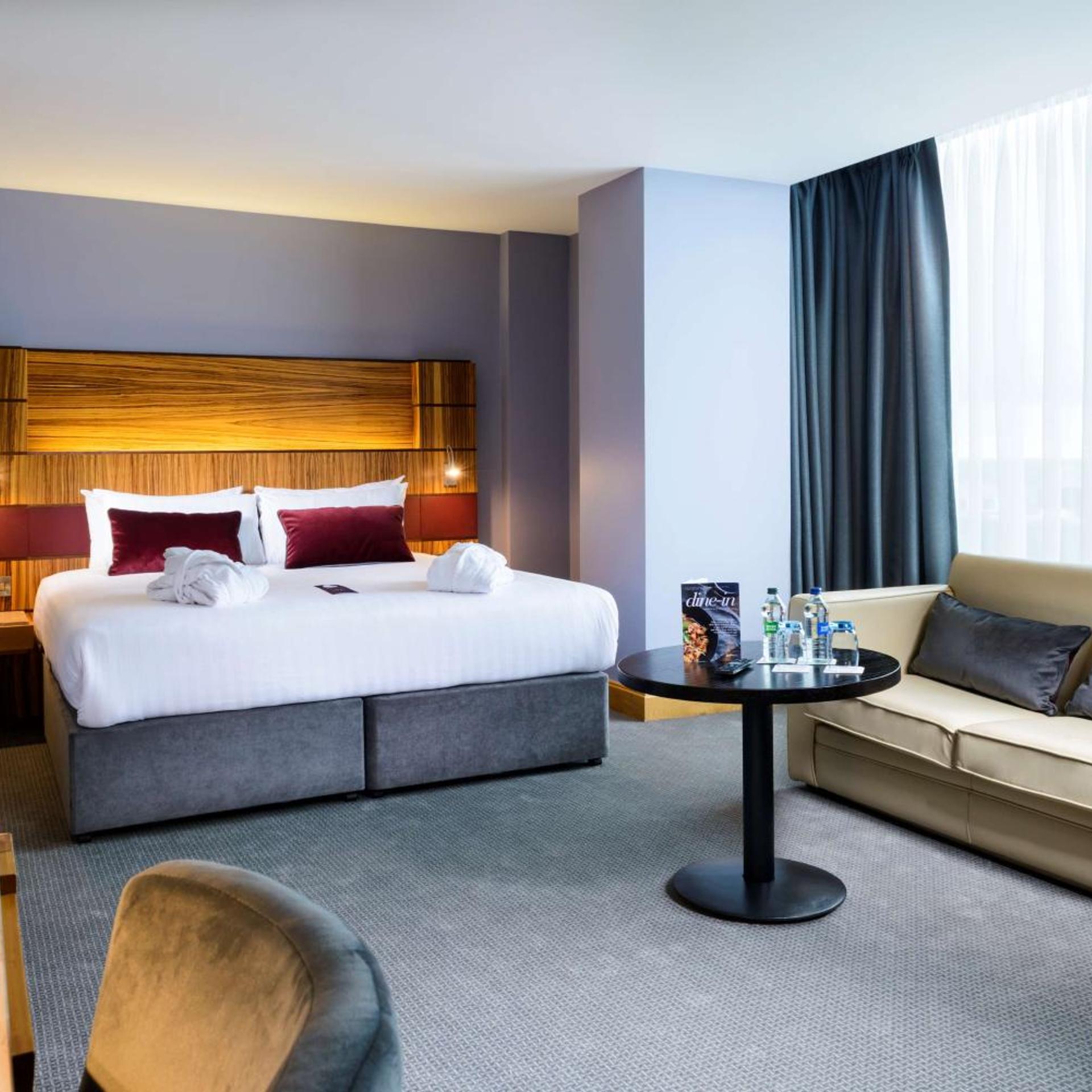 Suite, River View