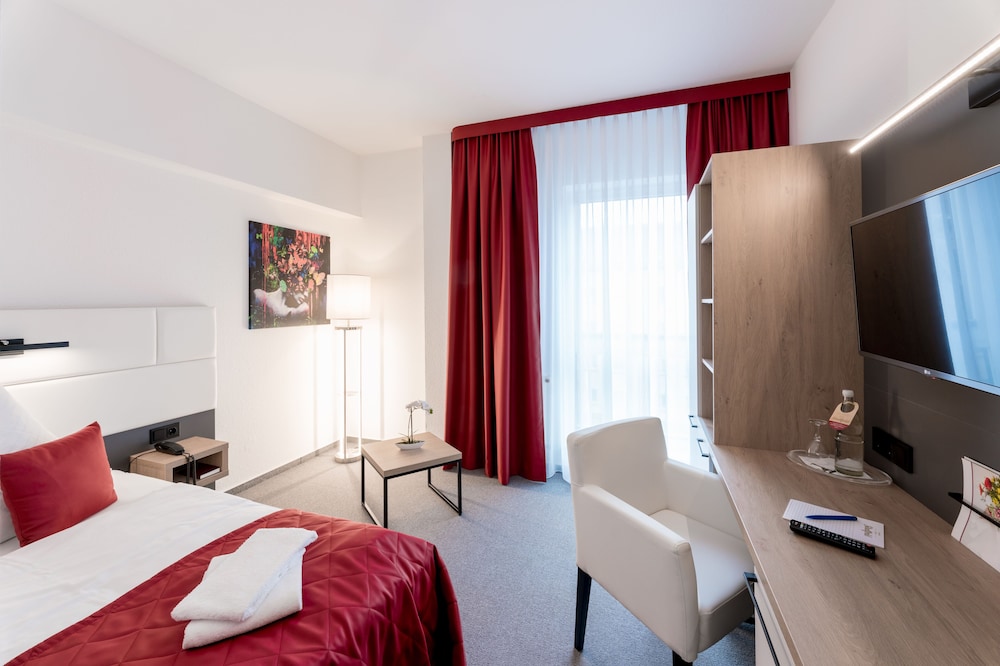 Hotel Stadtfeld 18/65