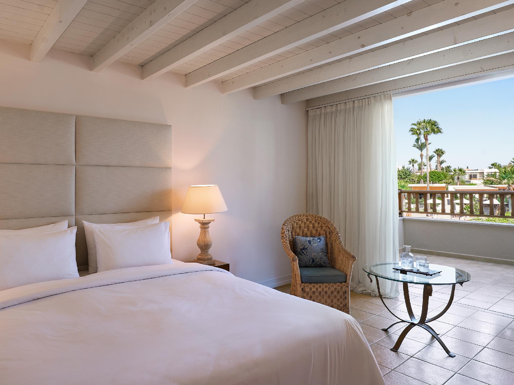 Suite, Lateral Side Sea View