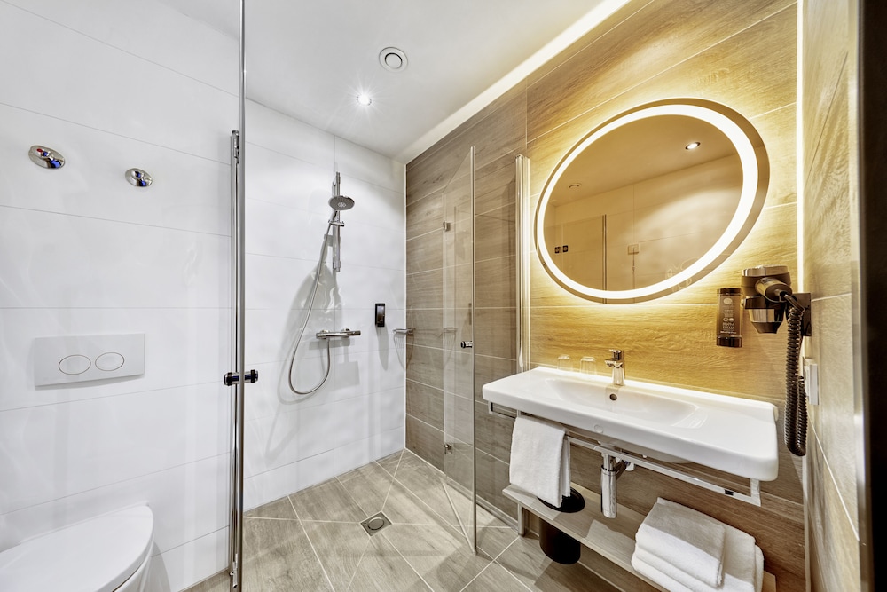 H2 Hotel Dusseldorf Seestern 28/30