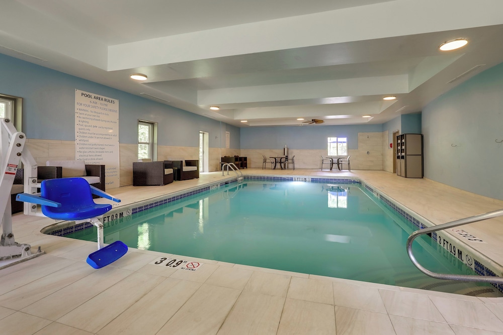 swimming pool spa