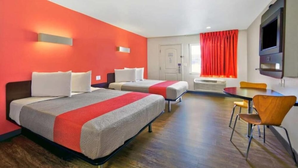 Motel6 Victorville, CA - Apple Valley 12/49