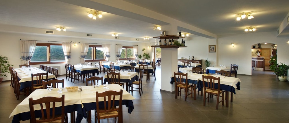 Hotel Valkarana Relais di Campagna 37/50