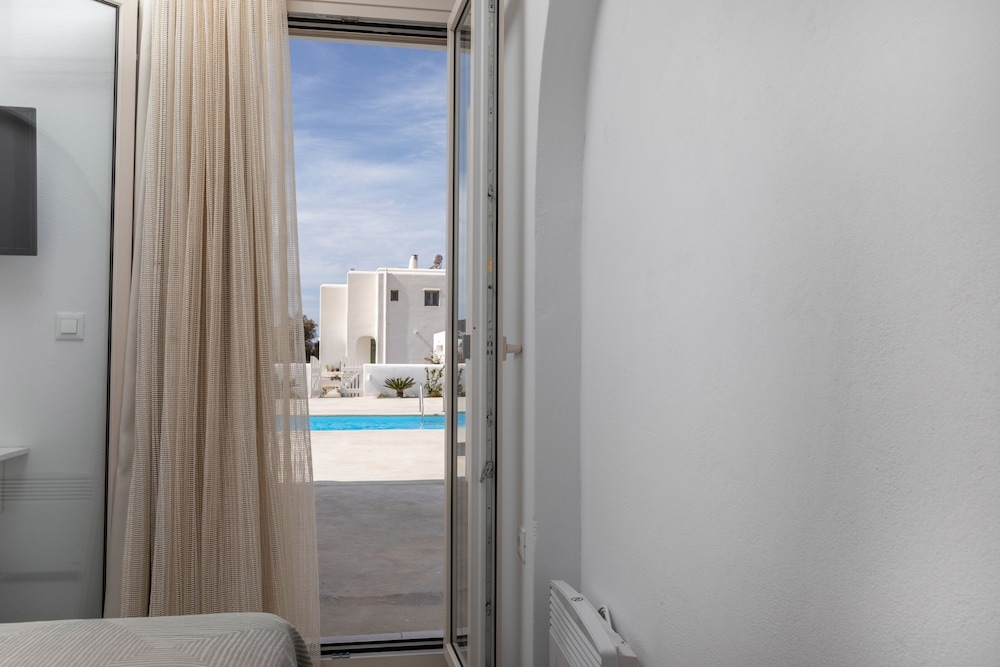 Naxian Lounge Villas 49/50
