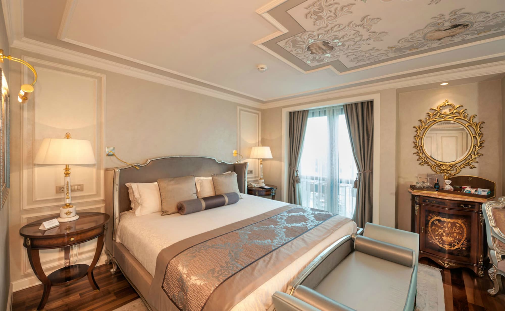Premium, King Bed, Golden Horn View