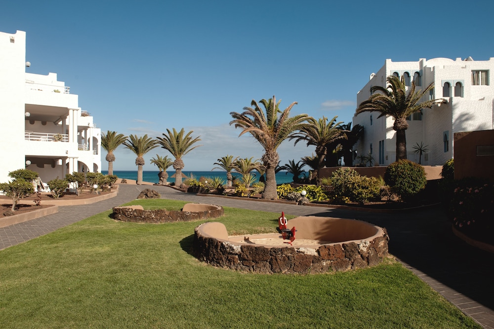 Sotavento Beach Club 33/39