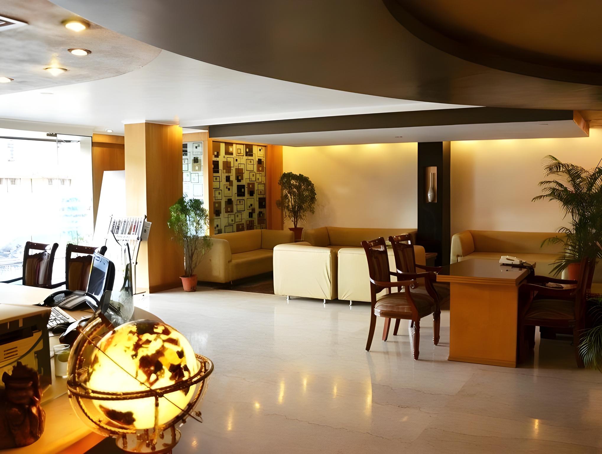 Hotel Ganga Regency 6/34